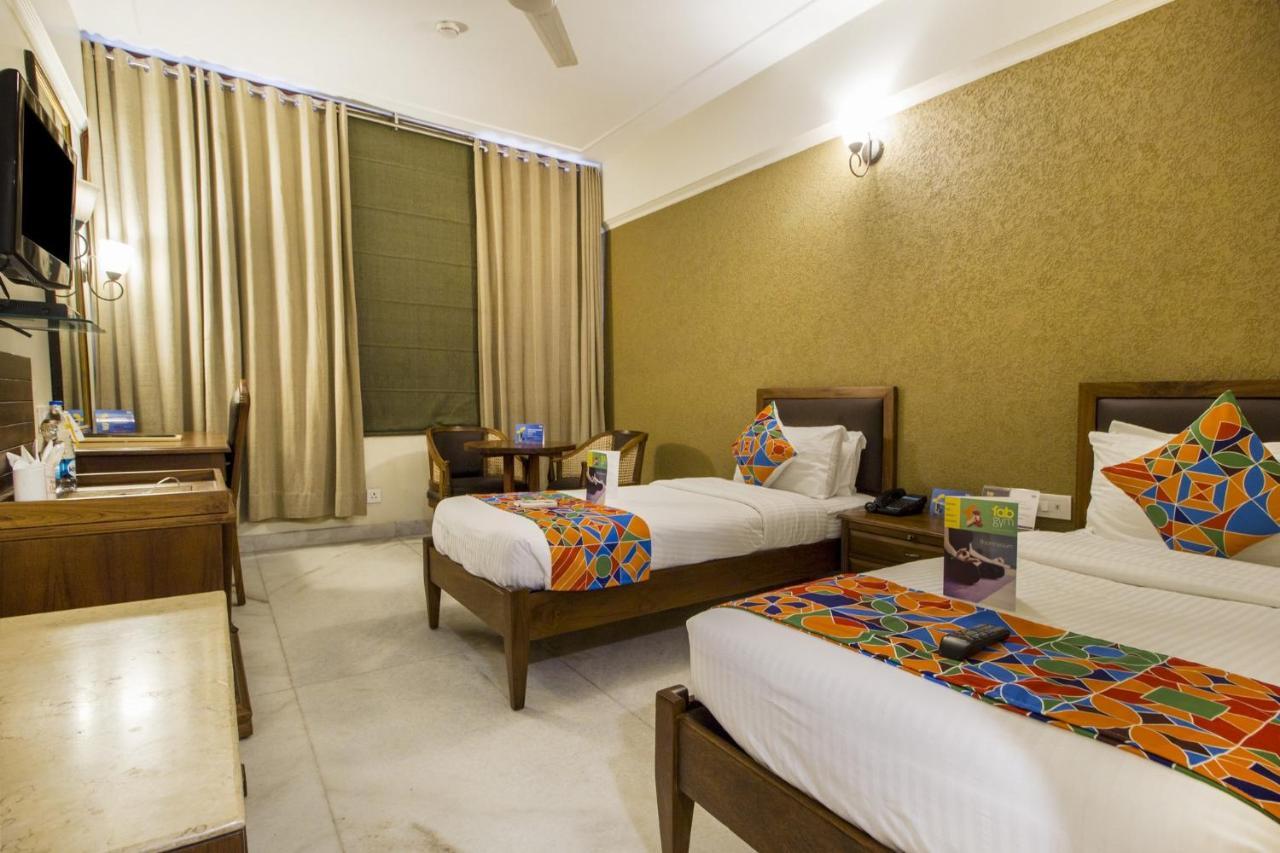 Fabhotel Sheronz Piccadily Chowk Chandīgarh Eksteriør bilde